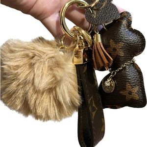 Cat Pom Pom Keychain